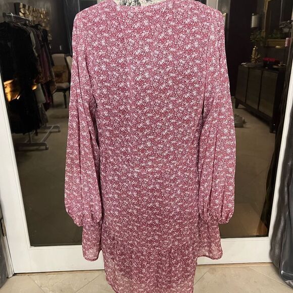 Wishlist floral long sleeve mini dress size medium - Picture 10 of 10